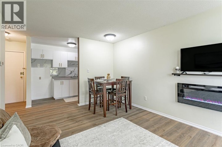 Photo 3 at 47 - 56 Hiawatha Road, Woodstock - North, Woodstock