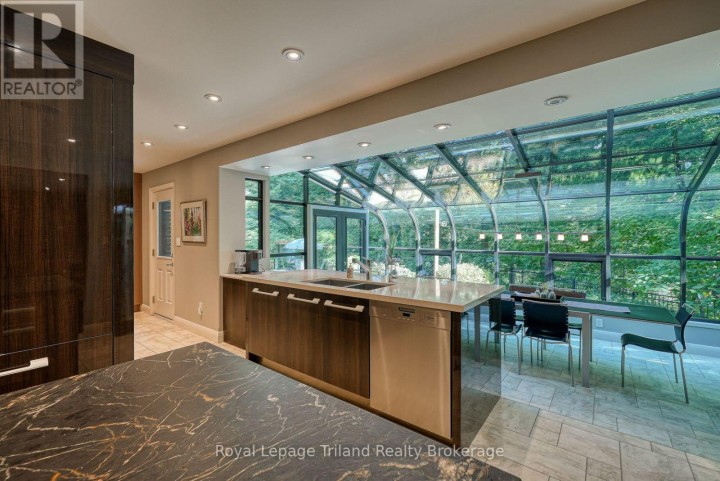 Photo 10 at 28 Segal Drive, Tillsonburg