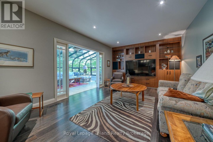 Photo 12 at 28 Segal Drive, Tillsonburg