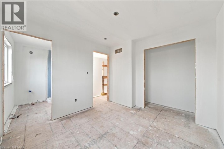 Photo 8 at 7 - 72 Johnson Road, Cainsville / Brookfield, Brantford