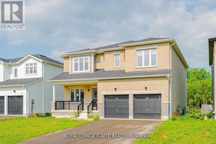 Photo 2 at 19 Butternut Drive, Simcoe, Norfolk County