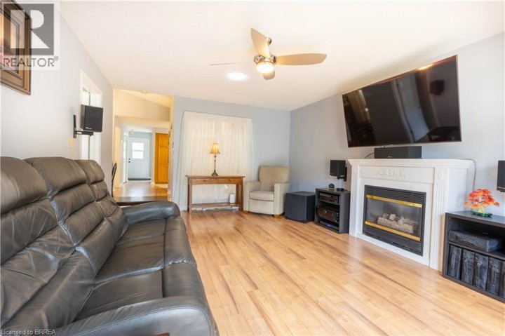 Photo 8 at 12 Hawkins Crescent, Tillsonburg