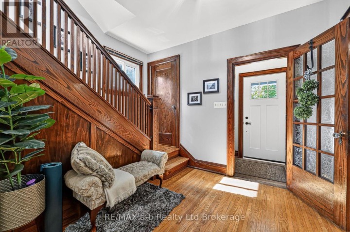Photo 7 at 162 Graham Street, Woodstock - North, Woodstock