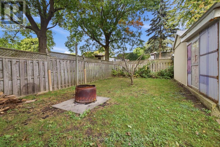Photo 36 at 921 Lincoln Drive, Woodstock - South, Woodstock