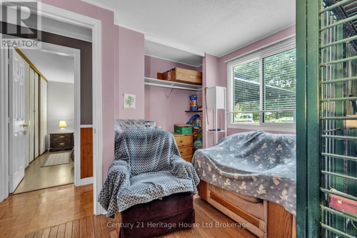 Photo 9 at 921 Lincoln Drive, Woodstock - South, Woodstock