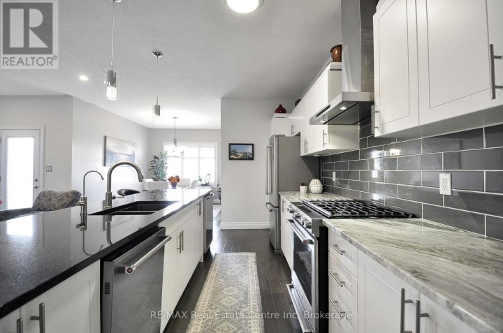 Photo 12 at 318 Fairway Road, Woodstock - North, Woodstock