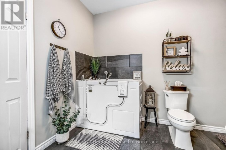 Photo 13 at 1 - 19 Anderson Street, Woodstock - South, Woodstock