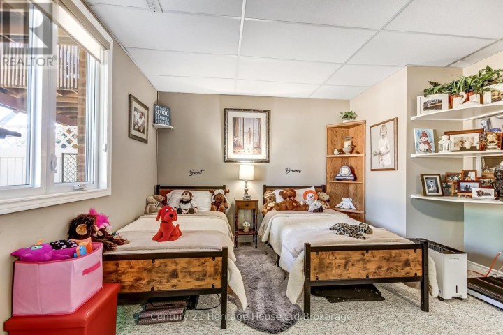 Photo 19 at 1 - 19 Anderson Street, Woodstock - South, Woodstock