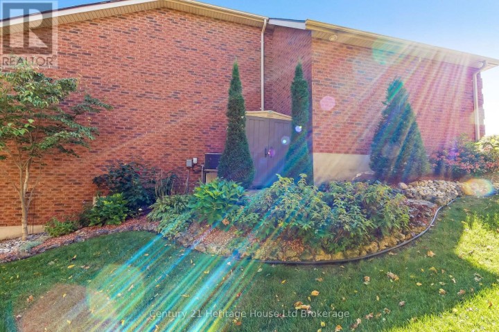 Photo 24 at 1 - 19 Anderson Street, Woodstock - South, Woodstock