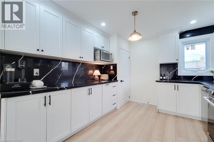Photo 18 at 8 Albemarle Street, Echo Place, Brantford