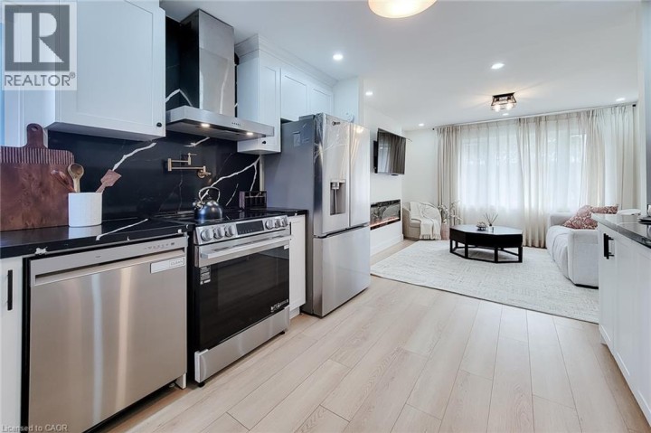 Photo 17 at 8 Albemarle Street, Echo Place, Brantford