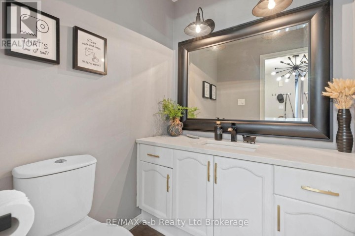 Photo 11 at 36 Kara Lane, Tillsonburg