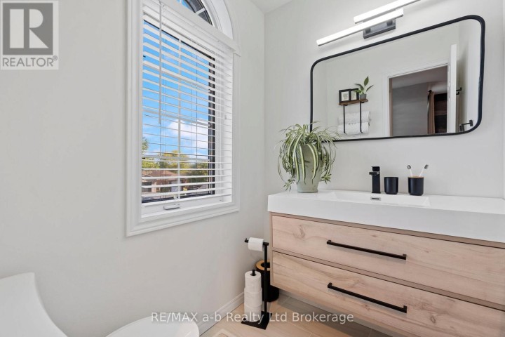Photo 14 at 36 Kara Lane, Tillsonburg