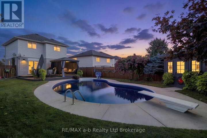 Photo 24 at 36 Kara Lane, Tillsonburg