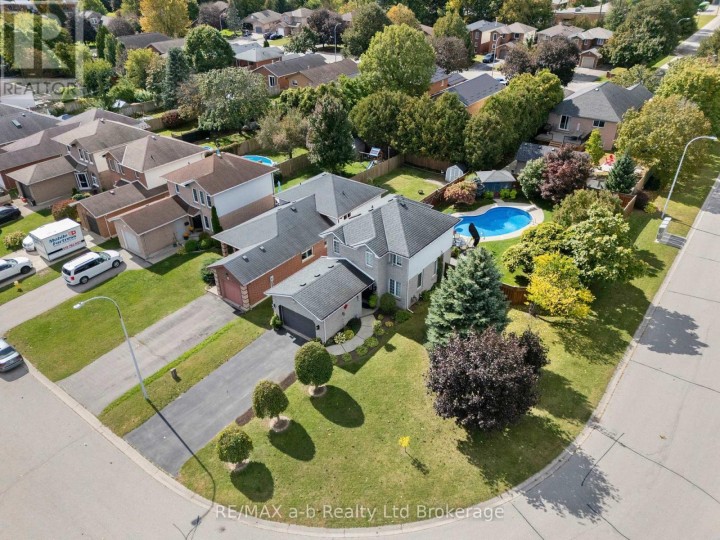Photo 28 at 36 Kara Lane, Tillsonburg