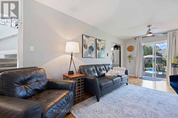 Photo 7 at 36 Kara Lane, Tillsonburg