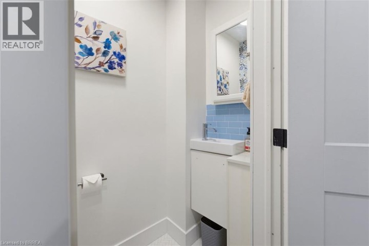Photo 12 at 277 Murray Street, East Ward, Brantford
