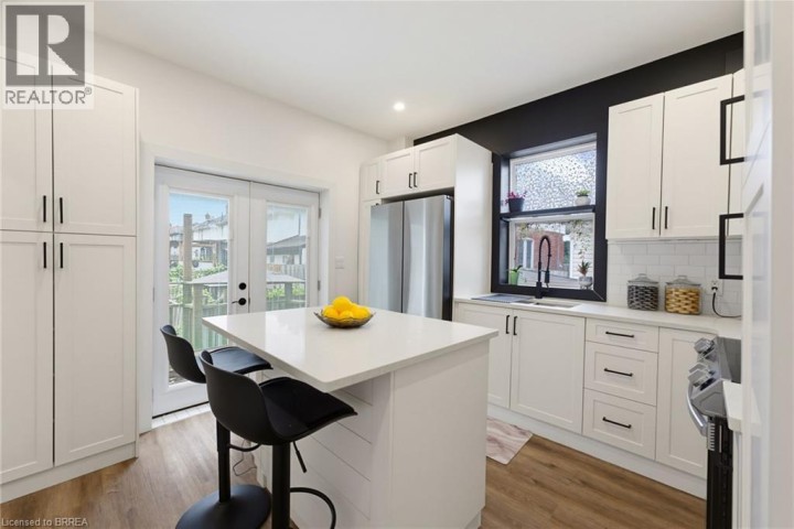 Photo 7 at 277 Murray Street, East Ward, Brantford