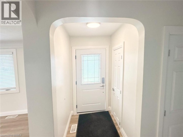 Photo 5 at 75 Henderson Avenue, Queensway / Grove, Brantford