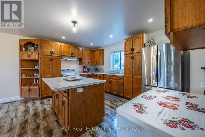 Photo 11 at 126183 Mall Road, Otterville, Norwich