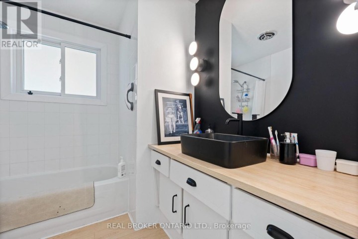 Photo 14 at 23 Homewood Avenue, Simcoe, Norfolk County