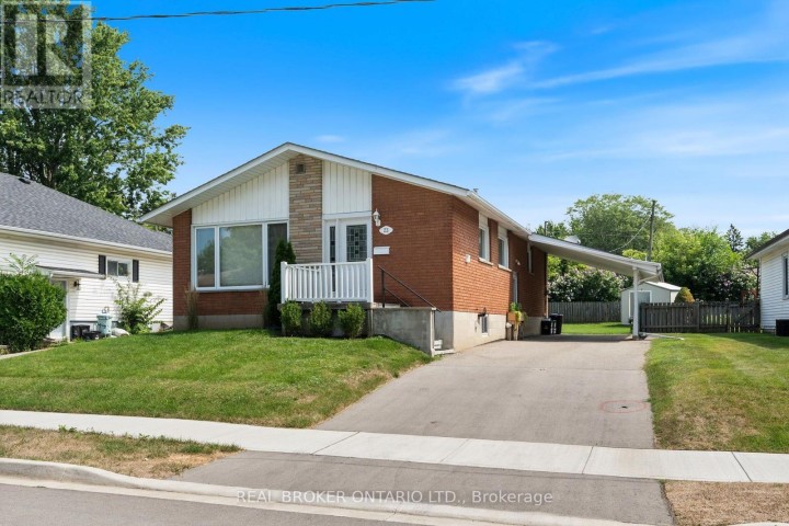 Photo 3 at 23 Homewood Avenue, Simcoe, Norfolk County
