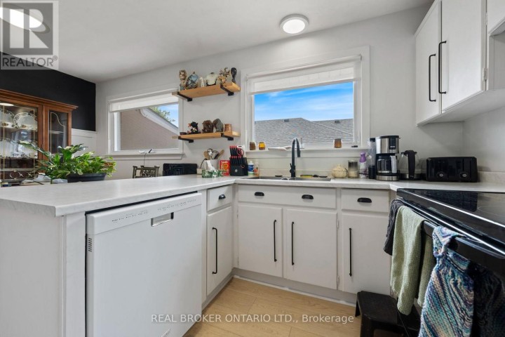 Photo 9 at 23 Homewood Avenue, Simcoe, Norfolk County