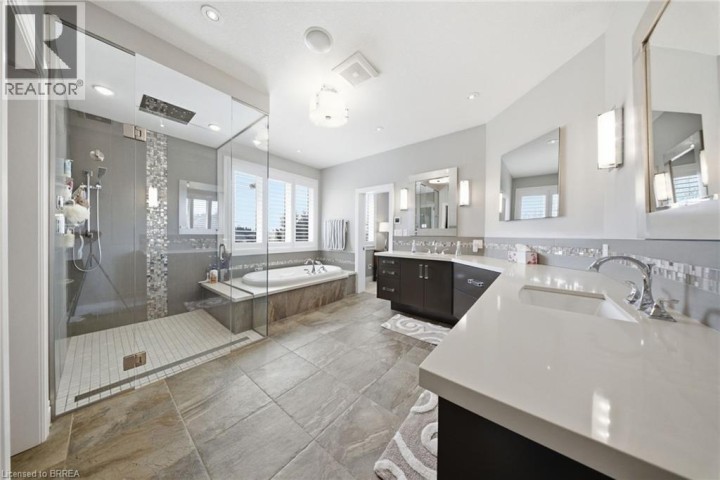 Photo 22 at 29 Wallace Court, Sw Rural, Brantford