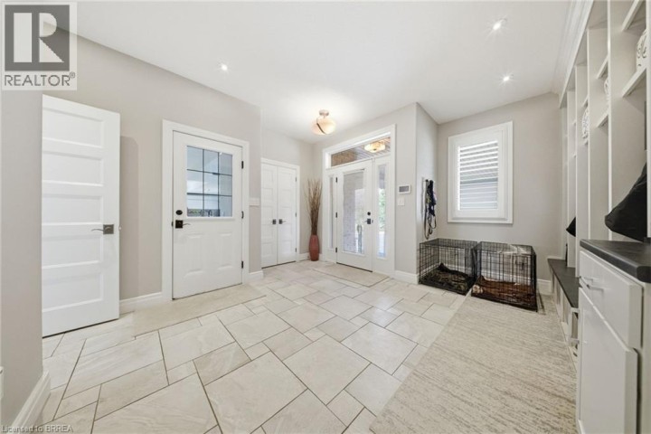 Photo 25 at 29 Wallace Court, Sw Rural, Brantford