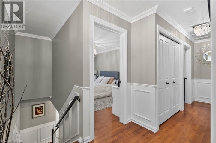 Photo 23 at 20 Japonica Crescent, Sky Acres, Brantford