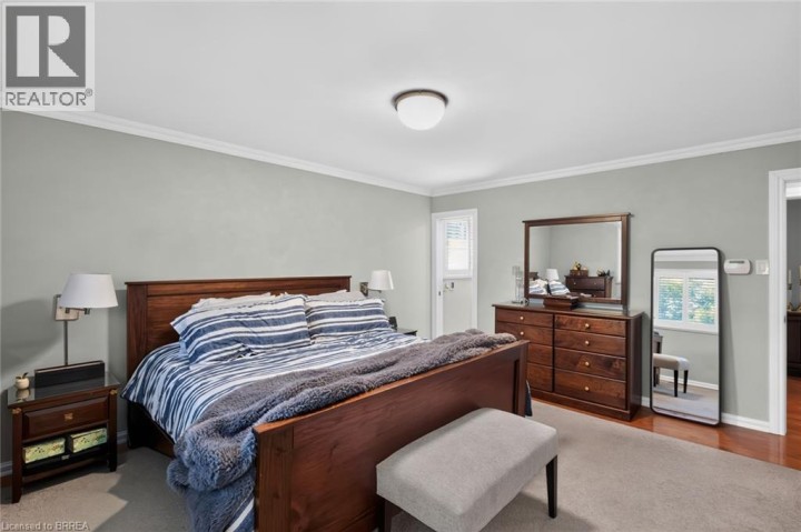 Photo 26 at 20 Japonica Crescent, Sky Acres, Brantford