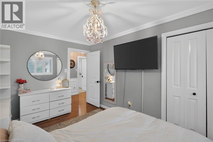 Photo 29 at 20 Japonica Crescent, Sky Acres, Brantford