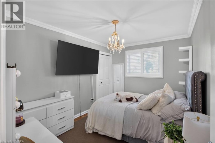 Photo 30 at 20 Japonica Crescent, Sky Acres, Brantford