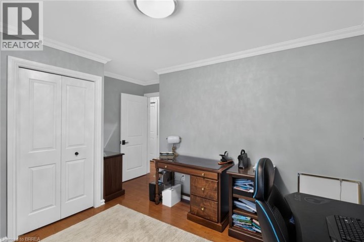 Photo 32 at 20 Japonica Crescent, Sky Acres, Brantford