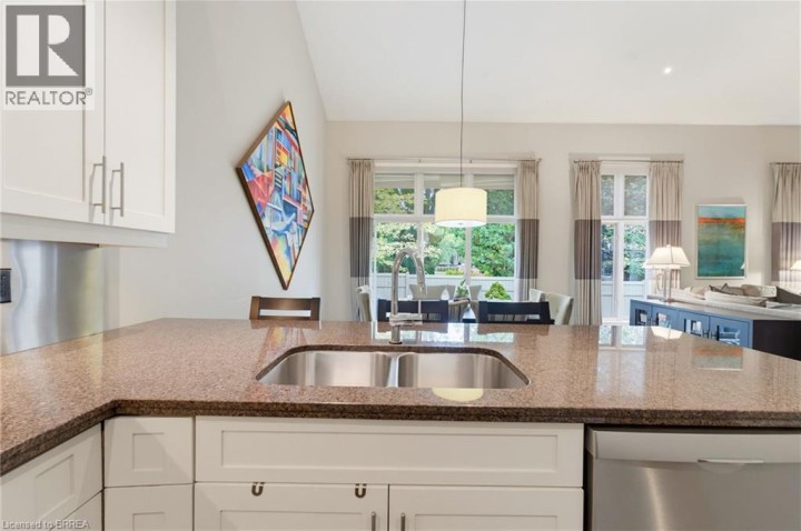 Photo 9 at 3 - 68 Fairview Drive, Fairview / Greenbrier, Brantford