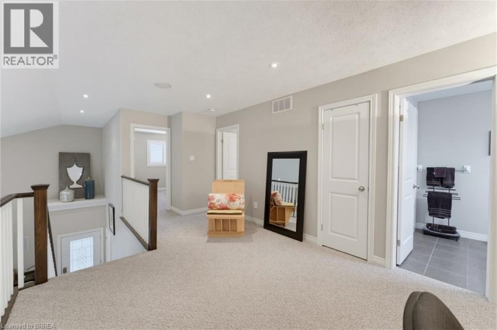 Photo 21 at 3 - 68 Fairview Drive, Fairview / Greenbrier, Brantford