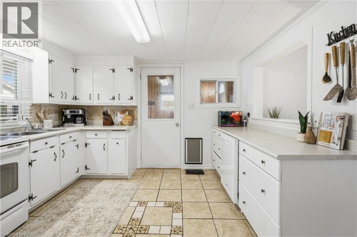 Photo 19 at 42 Sanderson Street, Eagle Place East, Brantford