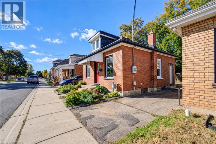 Photo 2 at 46 Maitland Street, East Ward, Brantford