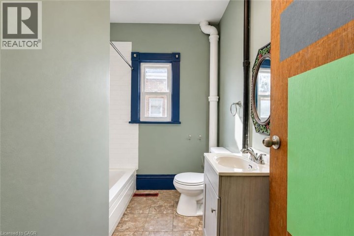 Photo 10 at 46 Maitland Street, East Ward, Brantford