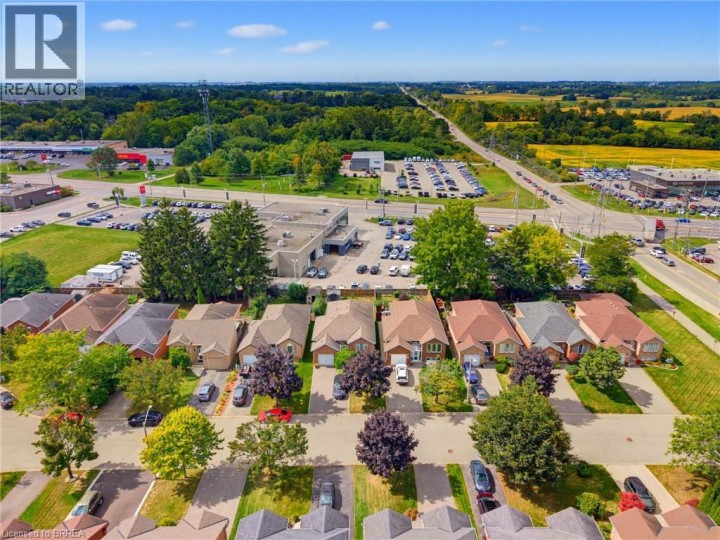 Photo 28 at 10 Noble Court, Rosedale / Gable Height, Brantford