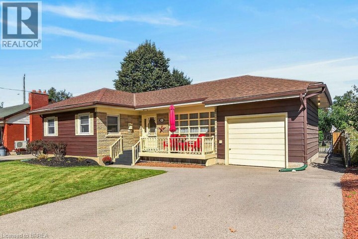 Photo 1 at 21 Carolina Drive, Sky Acres, Brantford