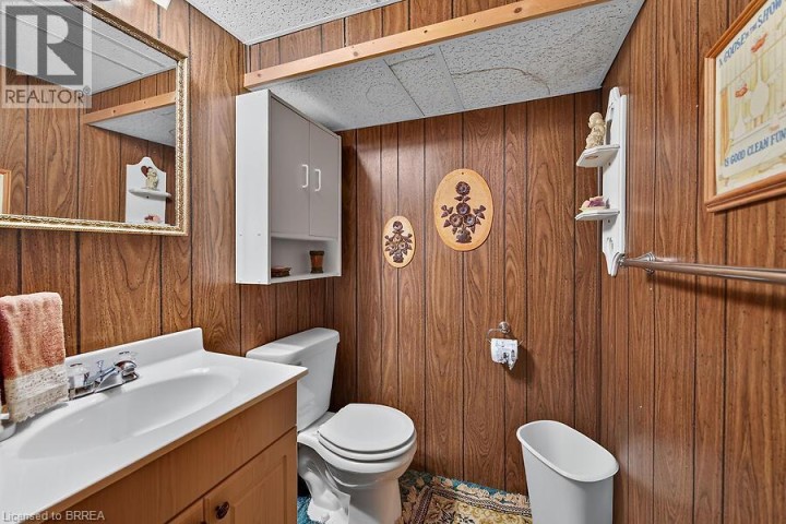 Photo 38 at 21 Carolina Drive, Sky Acres, Brantford