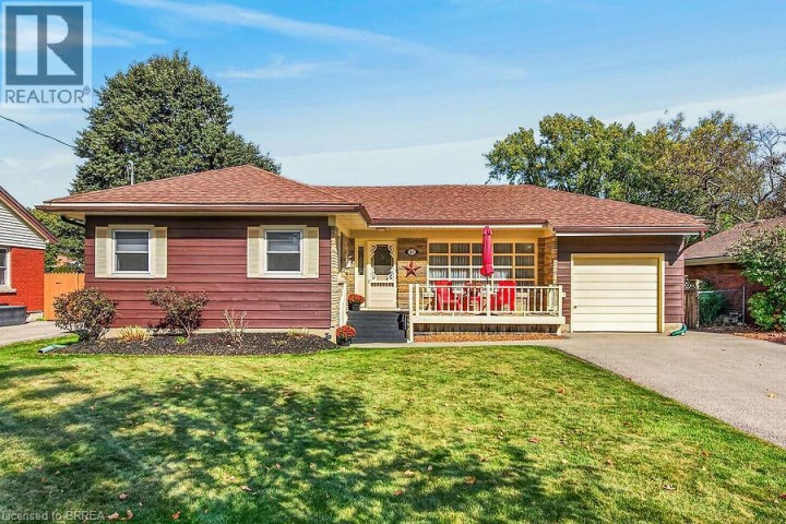 Photo 3 at 21 Carolina Drive, Sky Acres, Brantford