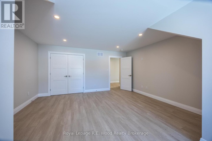 Photo 34 at 9 Greenhill Drive, Tillsonburg