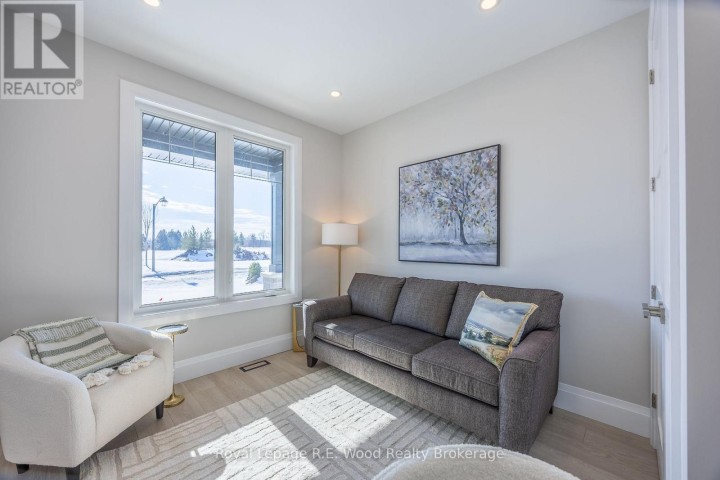 Photo 6 at 9 Greenhill Drive, Tillsonburg