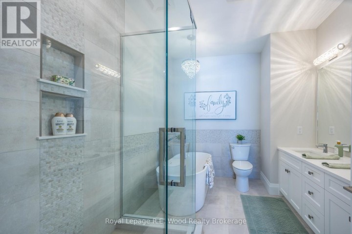 Photo 24 at 11 Greenhill Drive, Tillsonburg