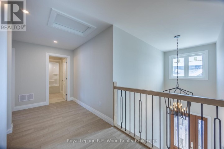 Photo 27 at 11 Greenhill Drive, Tillsonburg