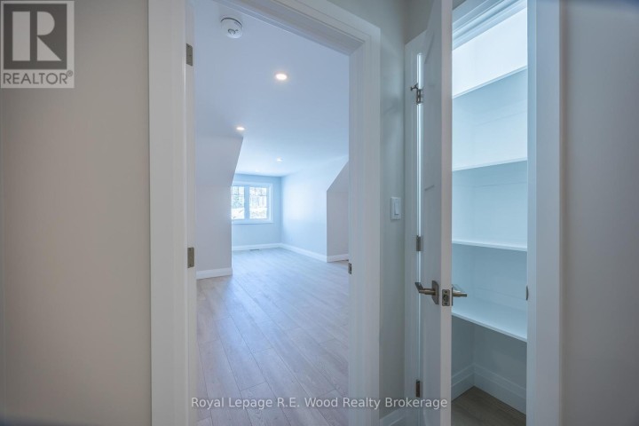 Photo 32 at 11 Greenhill Drive, Tillsonburg