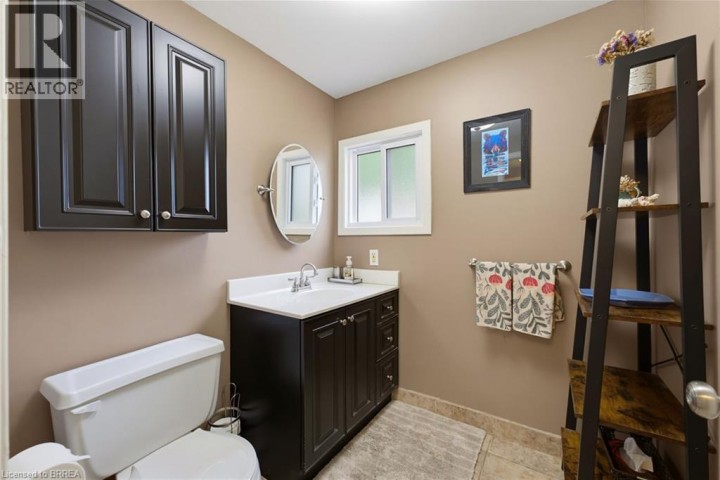 Photo 18 at 149 Tollgate Road, Sky Acres, Brantford