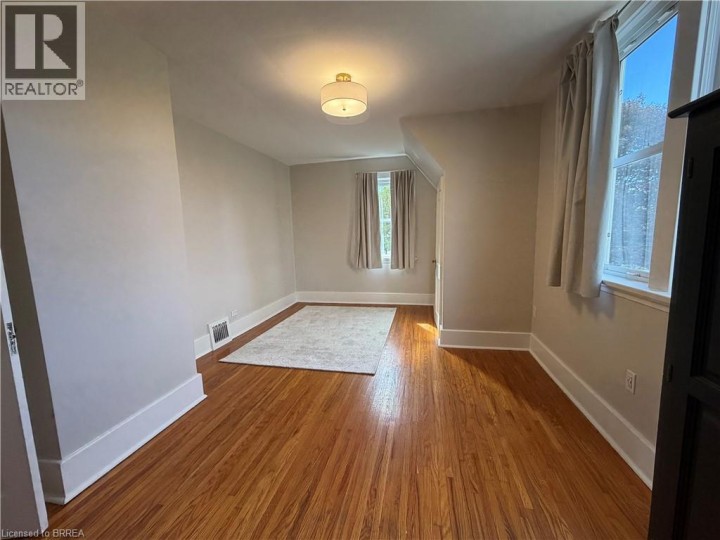 Photo 31 at 149 Tollgate Road, Sky Acres, Brantford